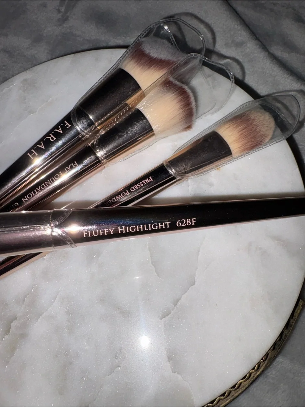 Farah Metallic Pink Handle Makeup 4Brush Set with Pink-Tipped Bristles New
